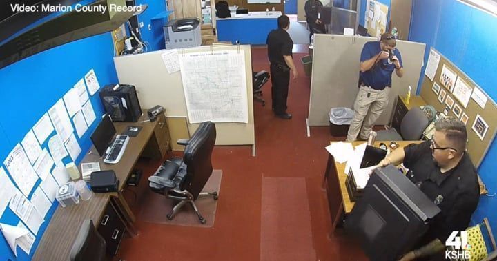 Police seized 5 computers, 2 cell phones in raid on Kansas newspaper